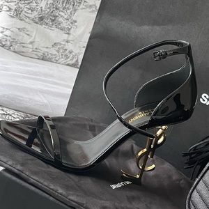 COPY - I’m selling a pair of Saint Laurent heels.